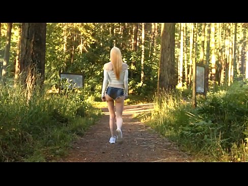 ❤️ Falleg kona hreyfir sig hægt, ekki nektarmyndband ️ Klámmyndband á is.allo-sex.ru